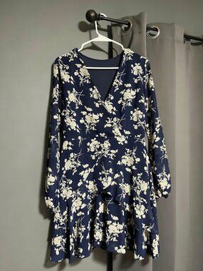 Party Dress Empire Waist Zip Long Sleeve Tiered Chiffon Size L